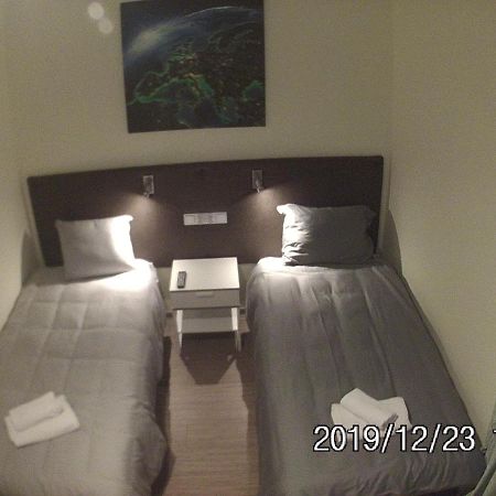 Rent0Nline Brwinow Rooms Luaran gambar